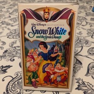 Disney Snow White VHS tape